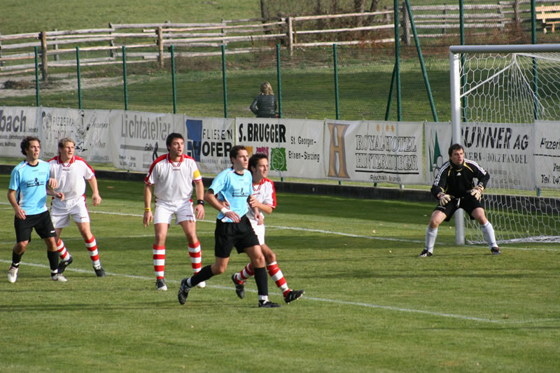 gal/10. Spieltag- SV Reischach - Pfalzen/2006-11-09 - SV Reischach gg. Pfalzen 017.jpg